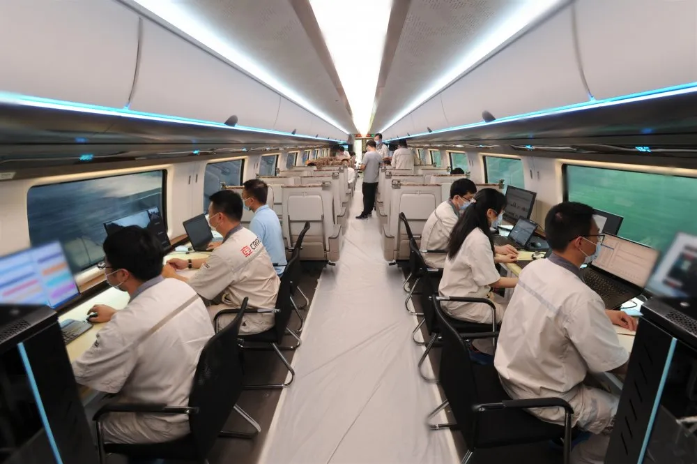 超級重磅！時速600公里高速磁浮試驗樣車成功試跑