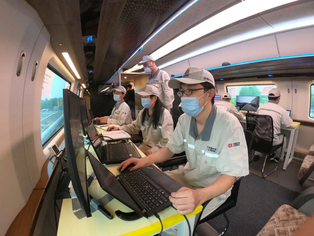 超級重磅！時速600公里高速磁浮試驗樣車成功試跑